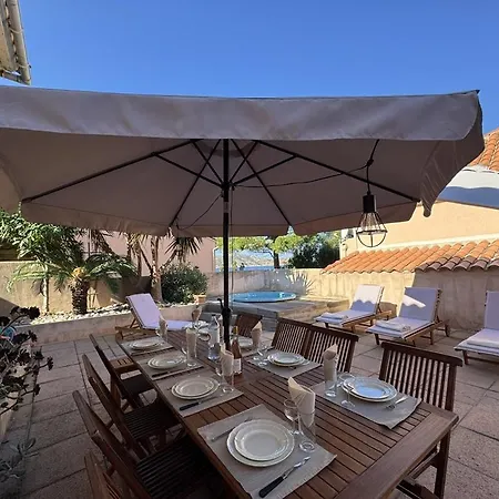 Grande Maison Avec Vue Et Jacuzzi Au Coeur De *