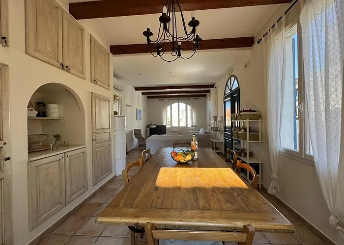 Villa Grande Maison Avec Vue Et Jacuzzi Au Coeur De *