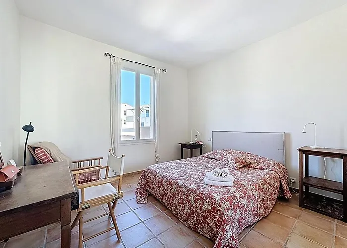 Villa Grande Maison Avec Vue Et Jacuzzi Au Coeur De *