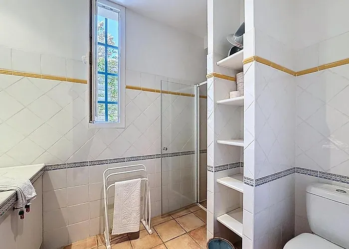 Villa Grande Maison Avec Vue Et Jacuzzi Au Coeur De Calvi (Corsica)