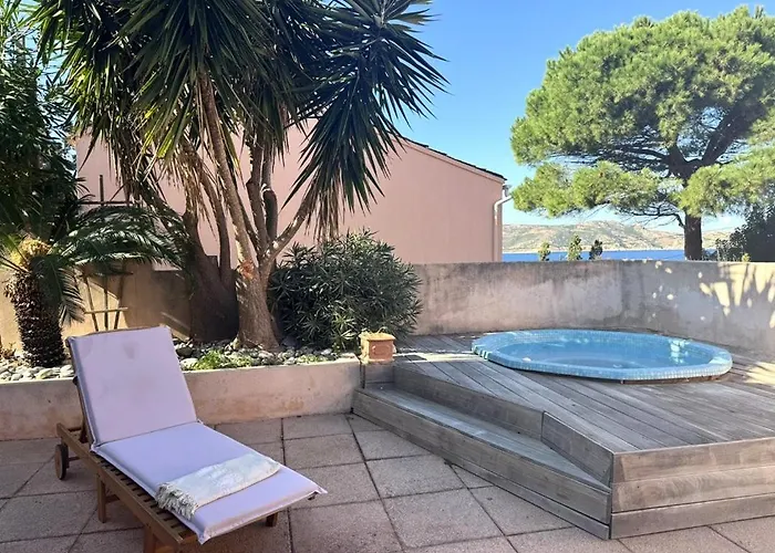 Villa Grande Maison Avec Vue Et Jacuzzi Au Coeur De Calvi (Corsica)