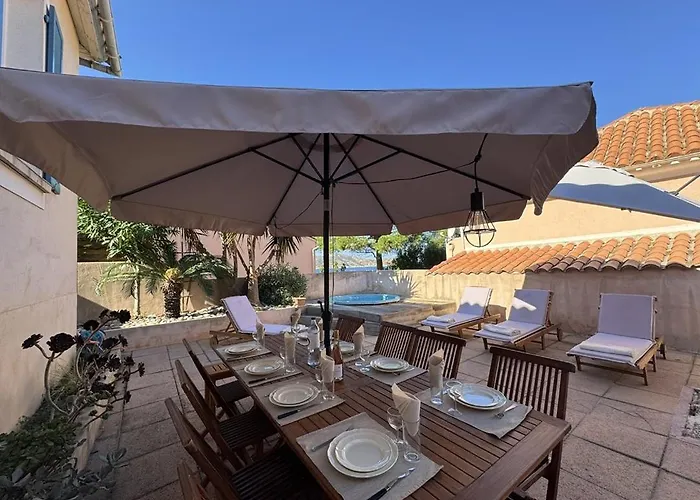 Grande Maison Avec Vue Et Jacuzzi Au Coeur De *