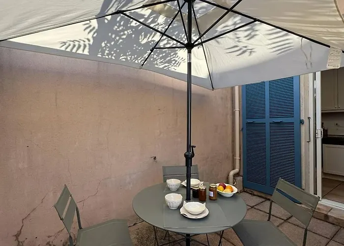 Grande Maison Avec Vue Et Jacuzzi Au Coeur De Villa *
